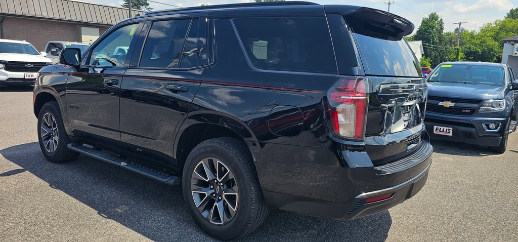 Certified 2022 Chevrolet Tahoe Z71 w/ Luxury Package AWD/4WD image 7