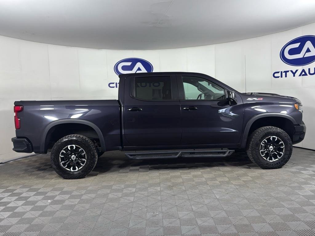 Used 2024 Chevrolet Silverado 1500 ZR2 image 5
