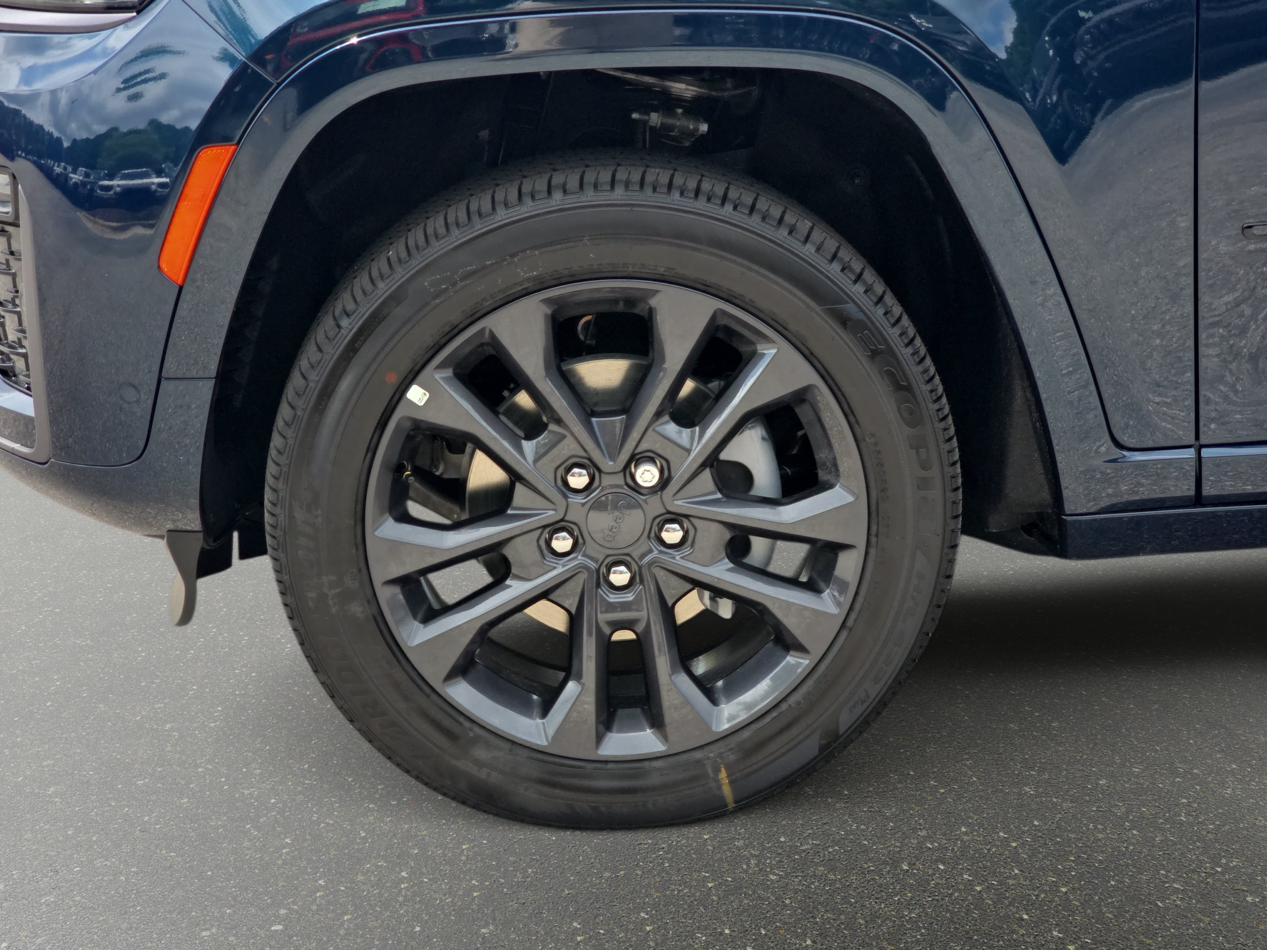 New 2026 Jeep Grand Cherokee Limited AWD/4WD image 30