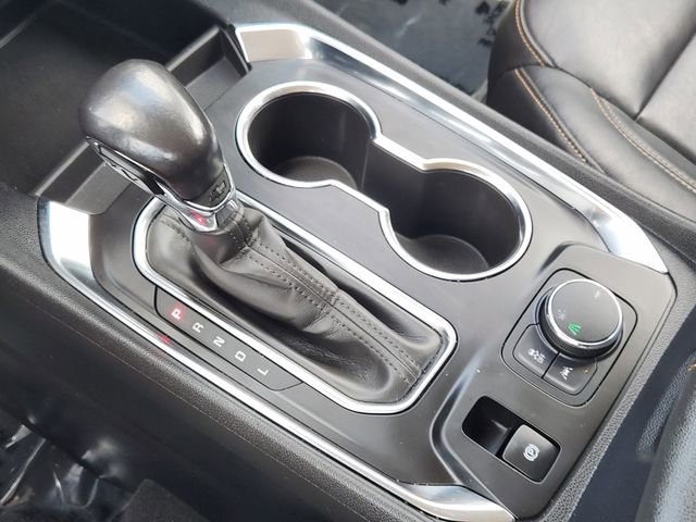 Used 2021 Chevrolet Traverse RS w/ LPO, Floor Liner Package FWD image 23