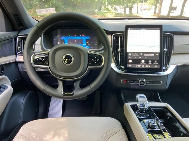 New 2026 Volvo XC90 B6 Plus w/ Protection Package AWD/4WD image 13