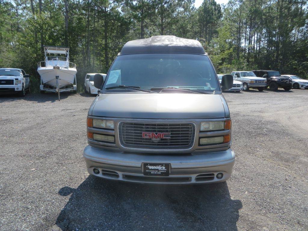 Used 2002 GMC Savana 1500 w/ SLE Marketing Option Pkg 3 RWD image 3