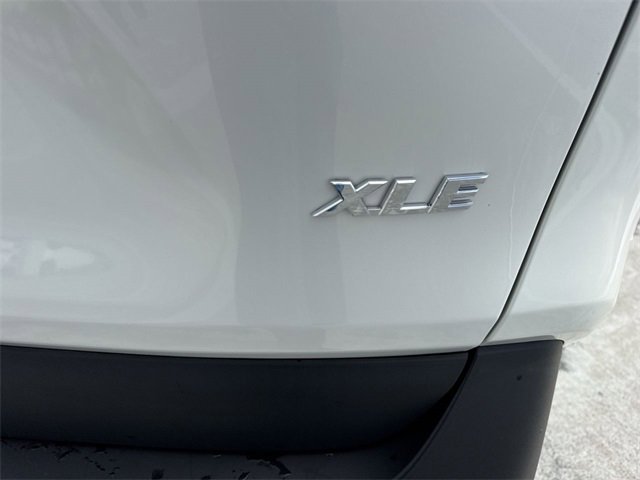 Used 2022 Toyota RAV4 XLE Premium image 25