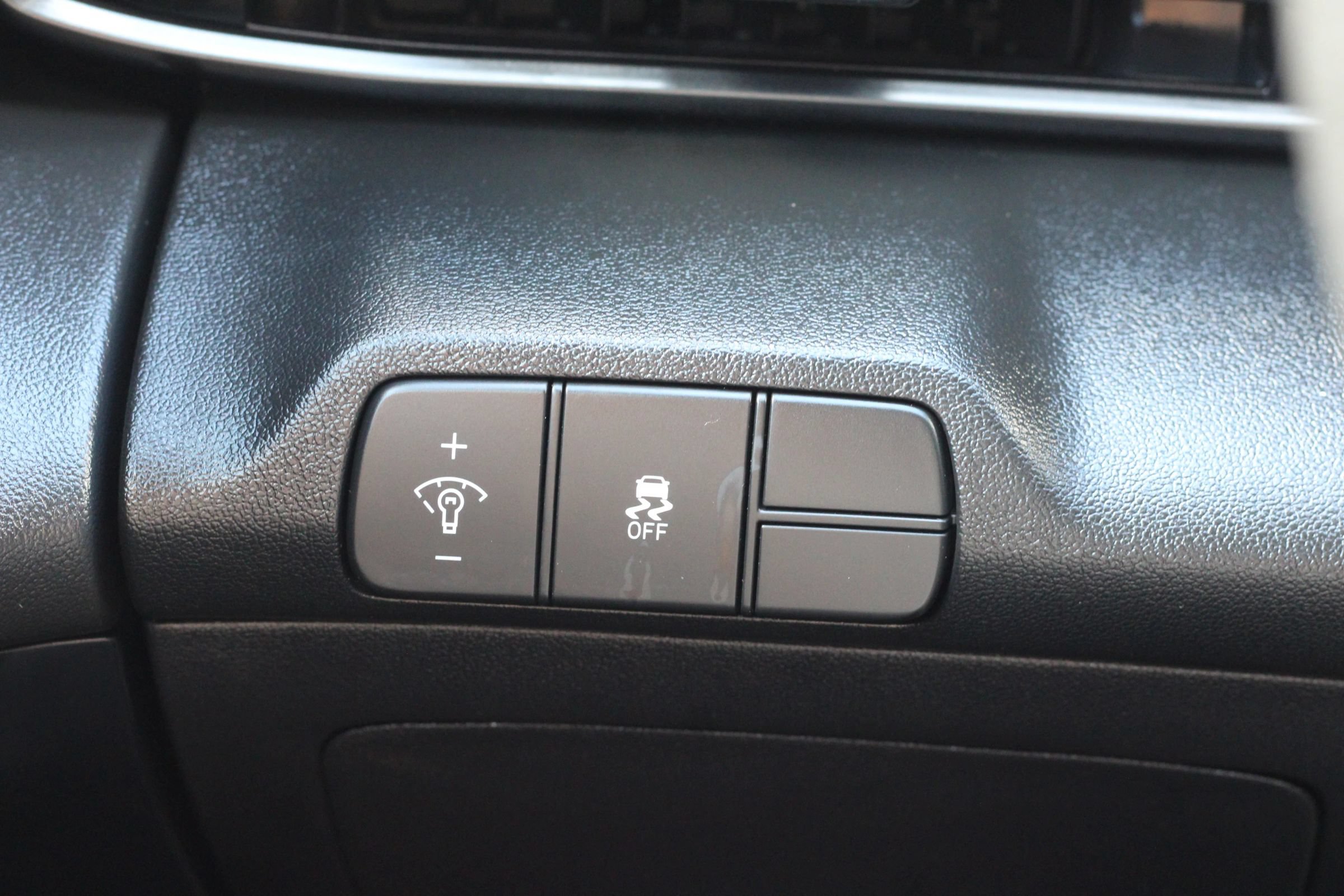 Used 2025 Hyundai Elantra Sport FWD image 20