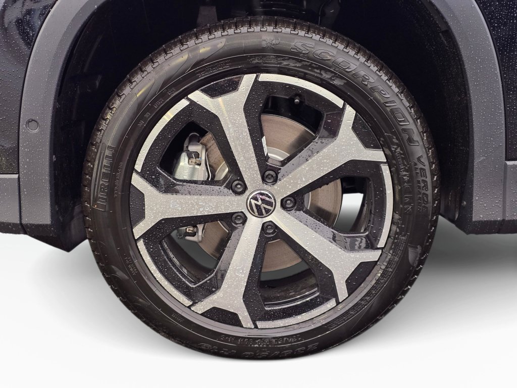 New 2026 Volkswagen Tiguan SE AWD/4WD image 12