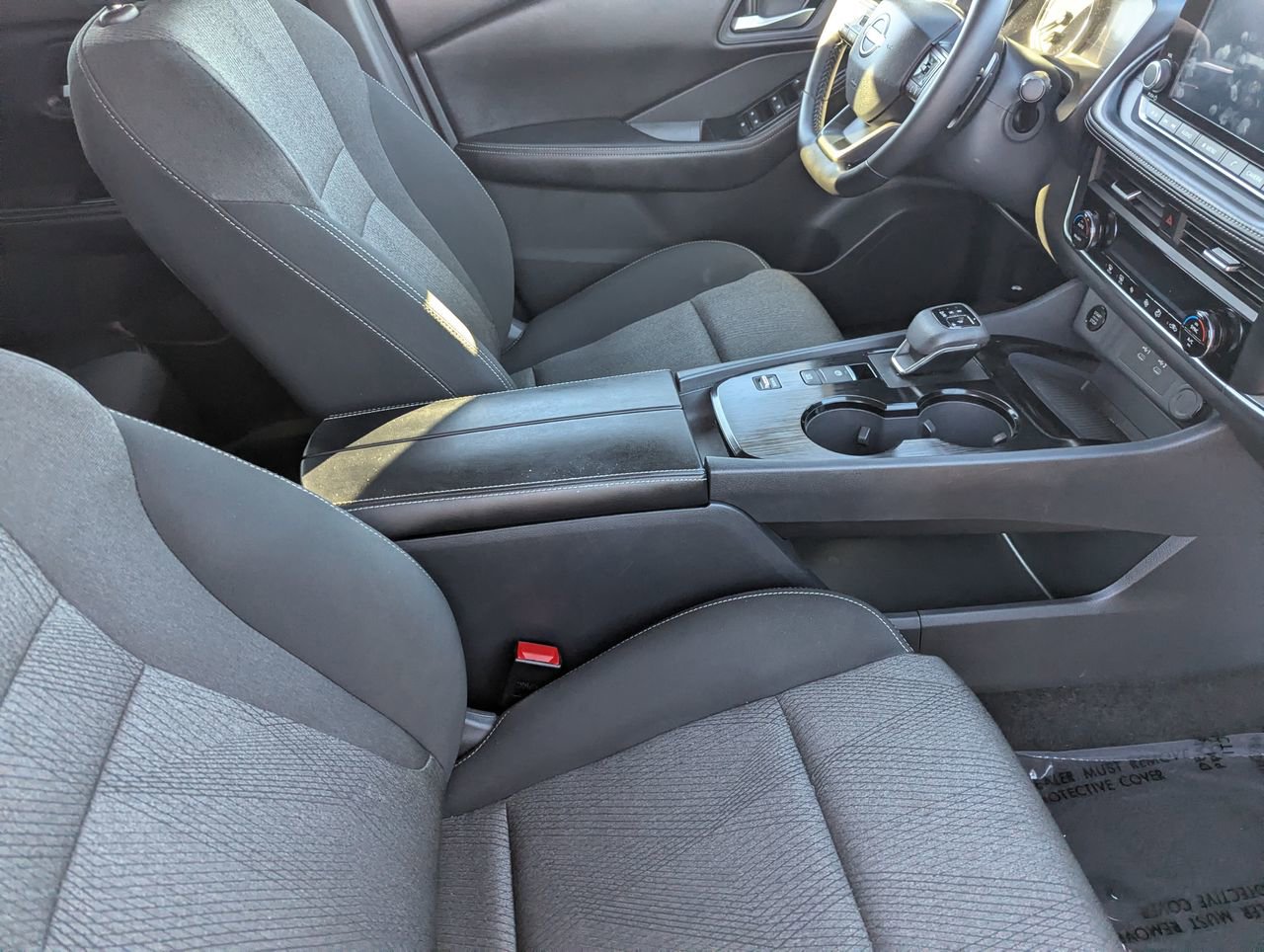 Certified 2025 Nissan Rogue SV image 12