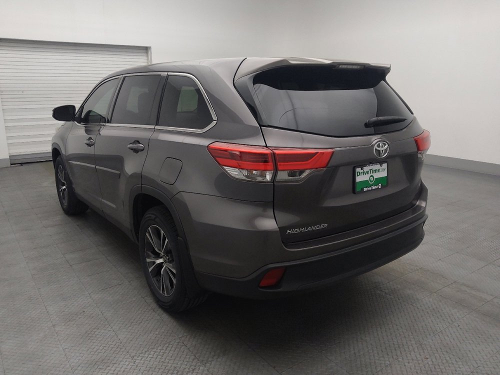 Used 2019 Toyota Highlander LE FWD image 5