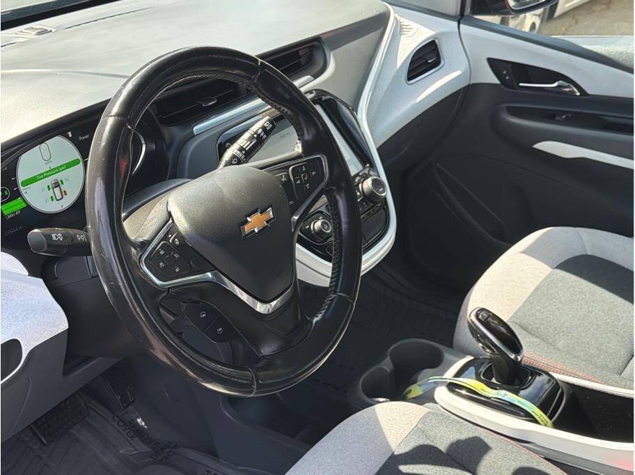 Used 2020 Chevrolet Bolt LT FWD image 8