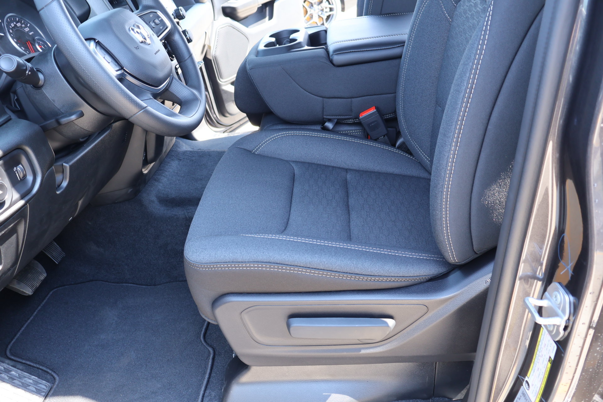 New 2026 RAM 1500 Tradesman AWD/4WD image 10