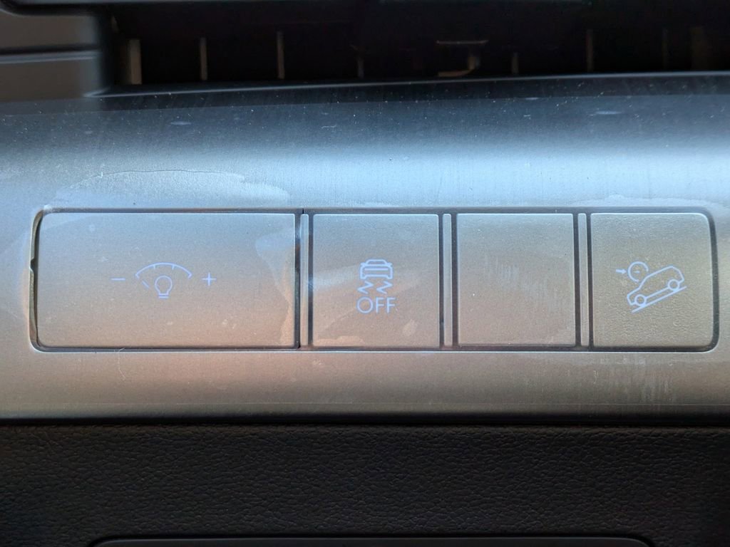 New 2026 Hyundai Kona Limited FWD image 28