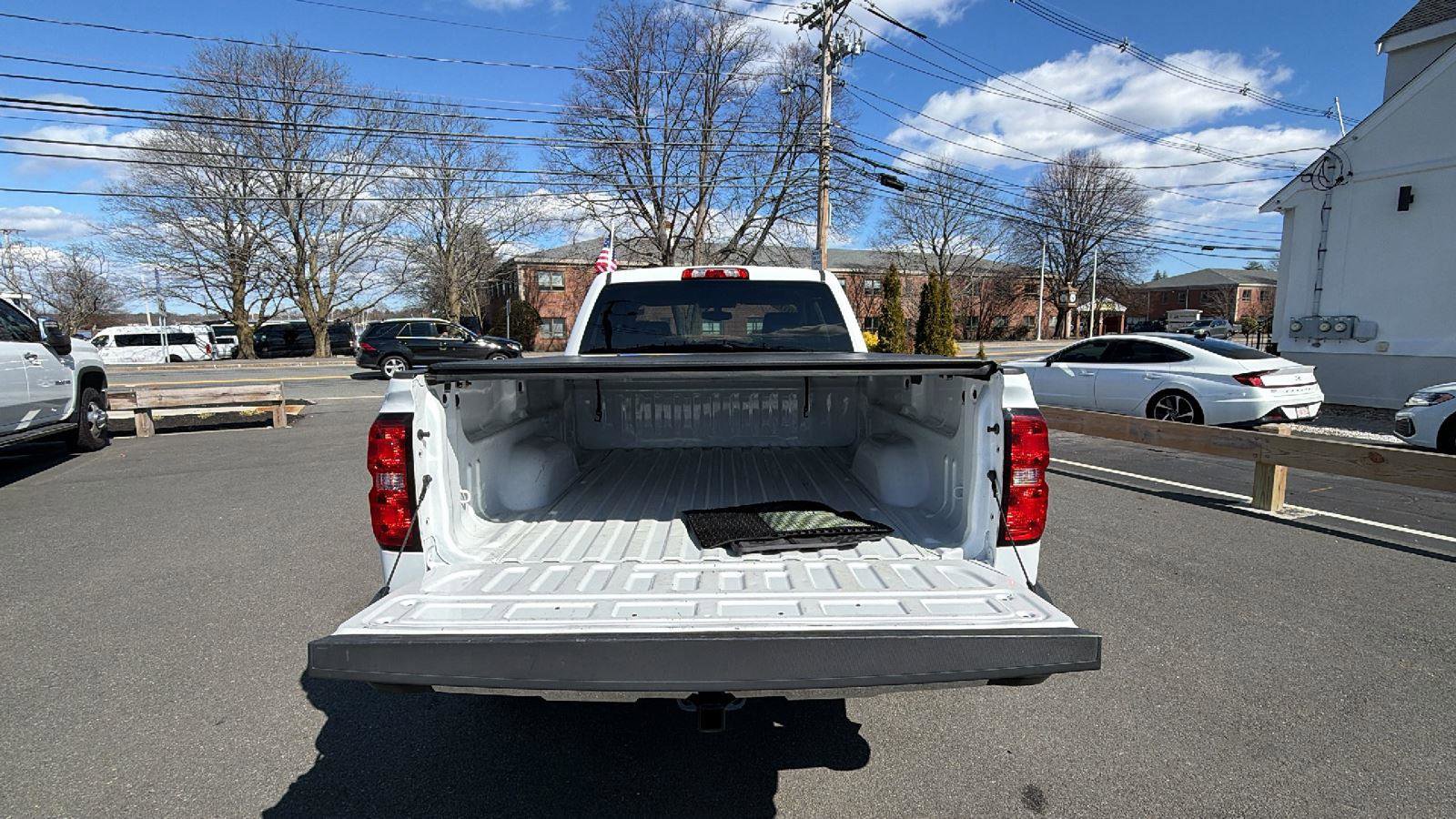 Used 2018 Chevrolet Silverado 1500 LT w/ All Star Edition image 10