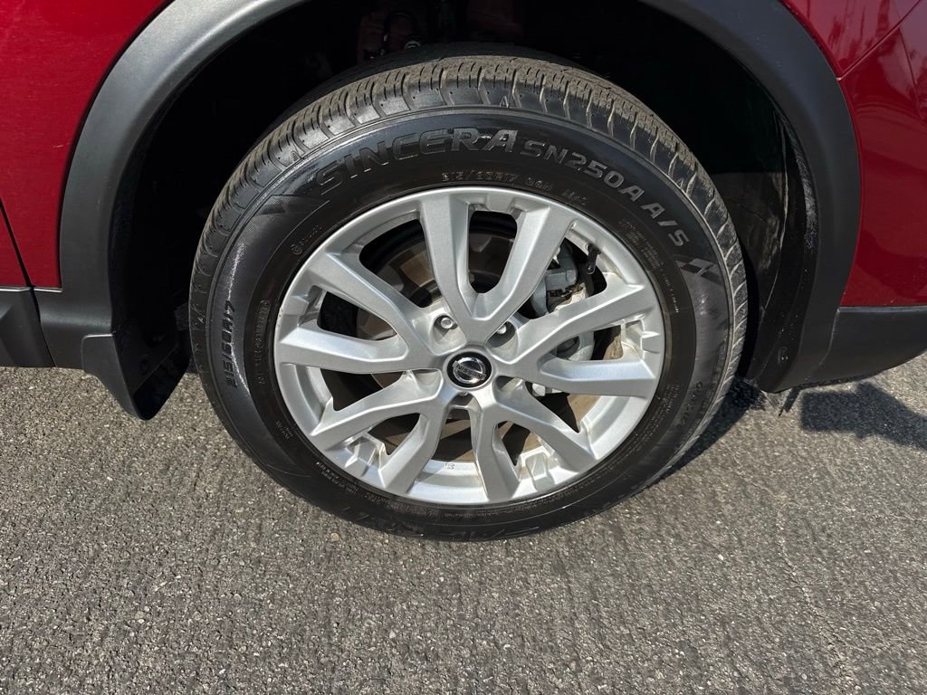 Used 2021 Nissan Rogue Sport SV image 9