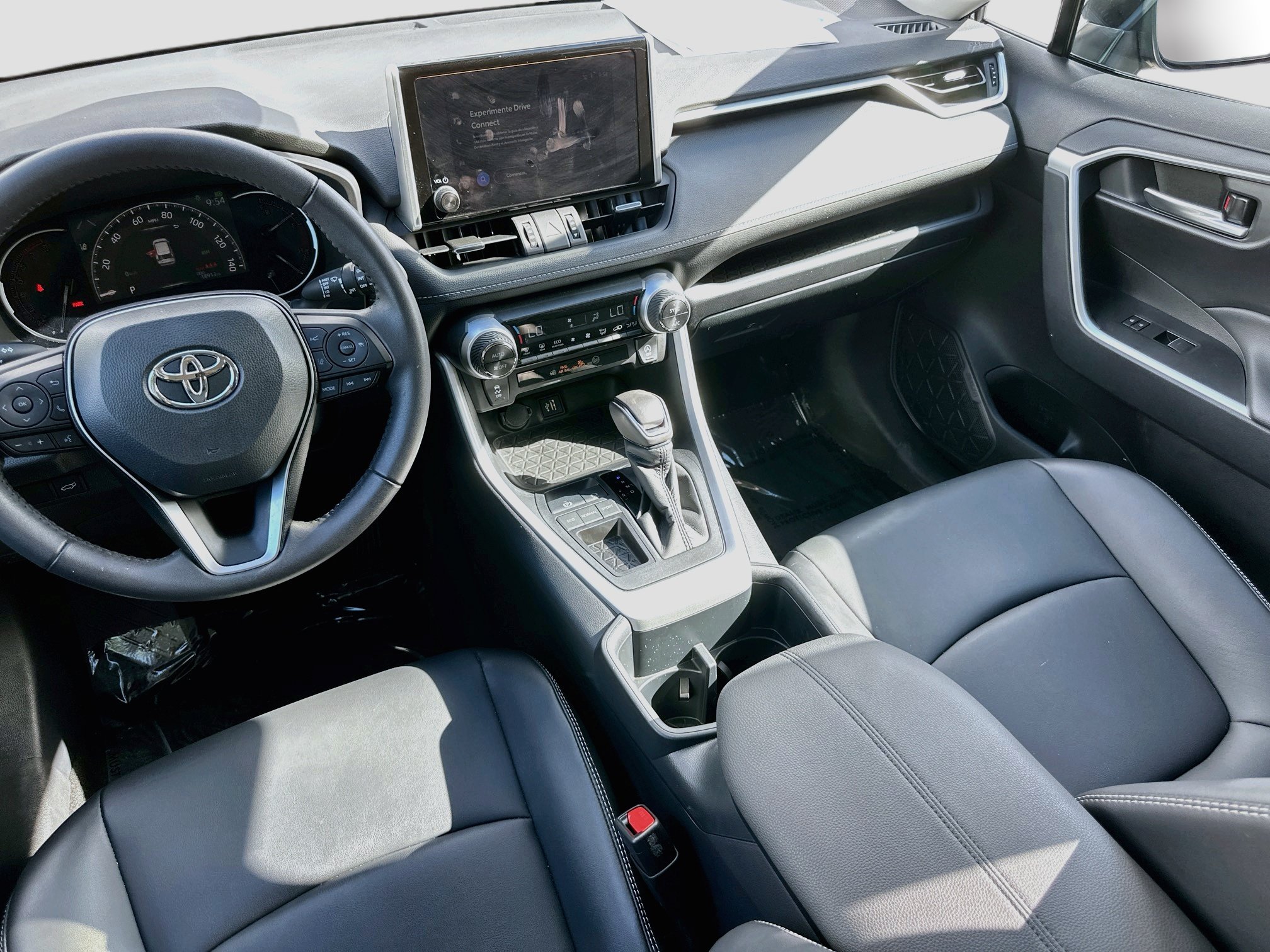 Used 2025 Toyota RAV4 XLE Premium FWD image 21