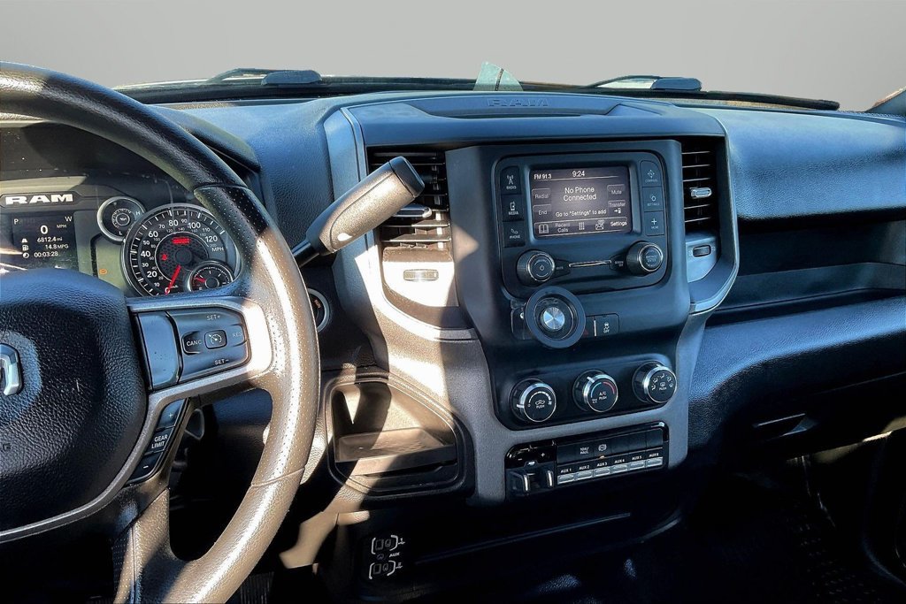 Used 2024 RAM 3500 Tradesman w/ Chrome Appearance Group AWD/4WD image 10
