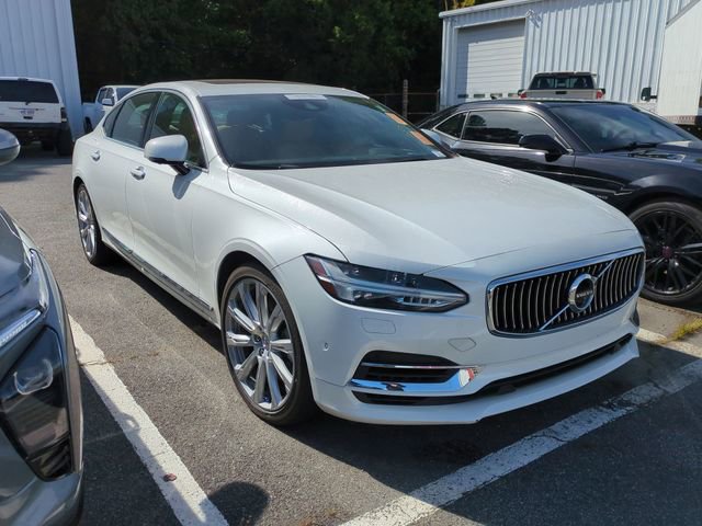 Used 2018 Volvo S90 T8 Inscription w/ Convenience Package AWD/4WD image 4
