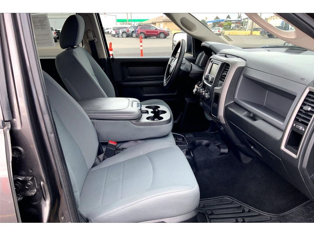 Used 2018 RAM 1500 Express w/ Express Value Package AWD/4WD image 8