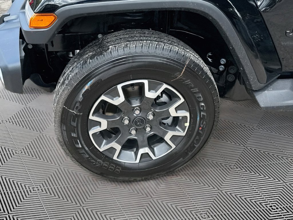 New 2027 Jeep Wrangler Unlimited Sahara AWD/4WD image 35