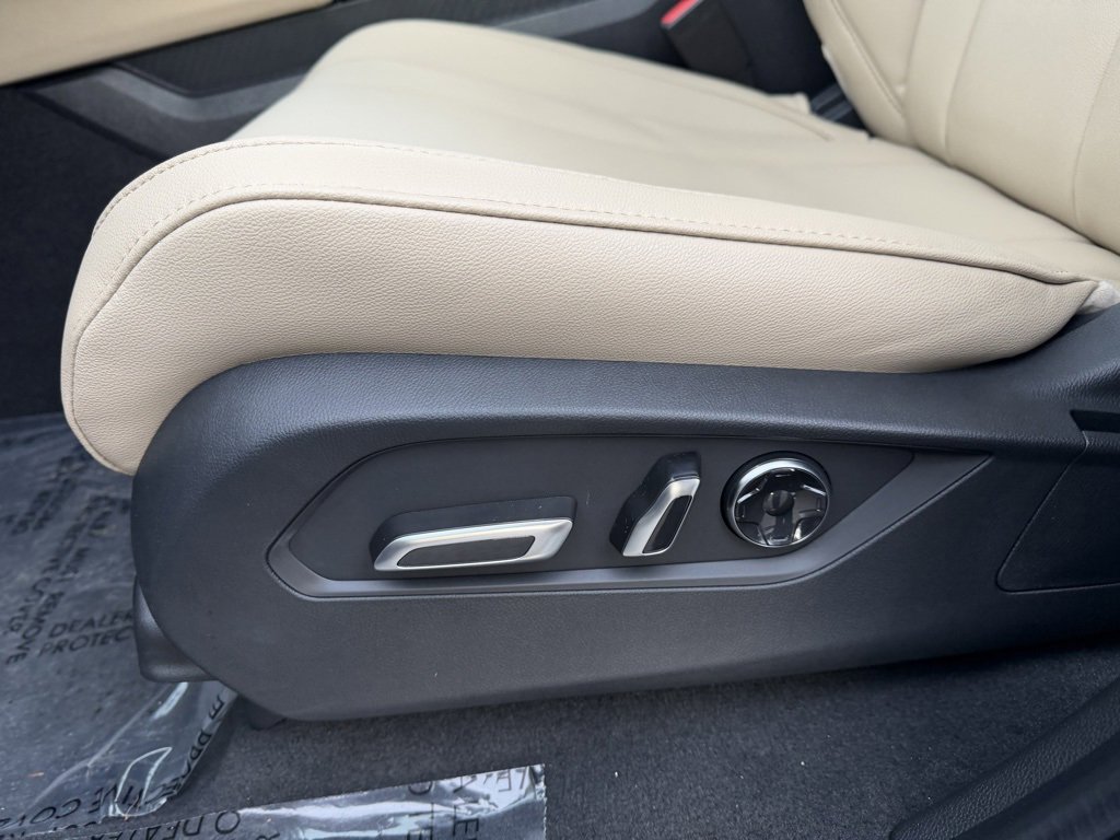 New 2026 Acura MDX SH-AWD image 14