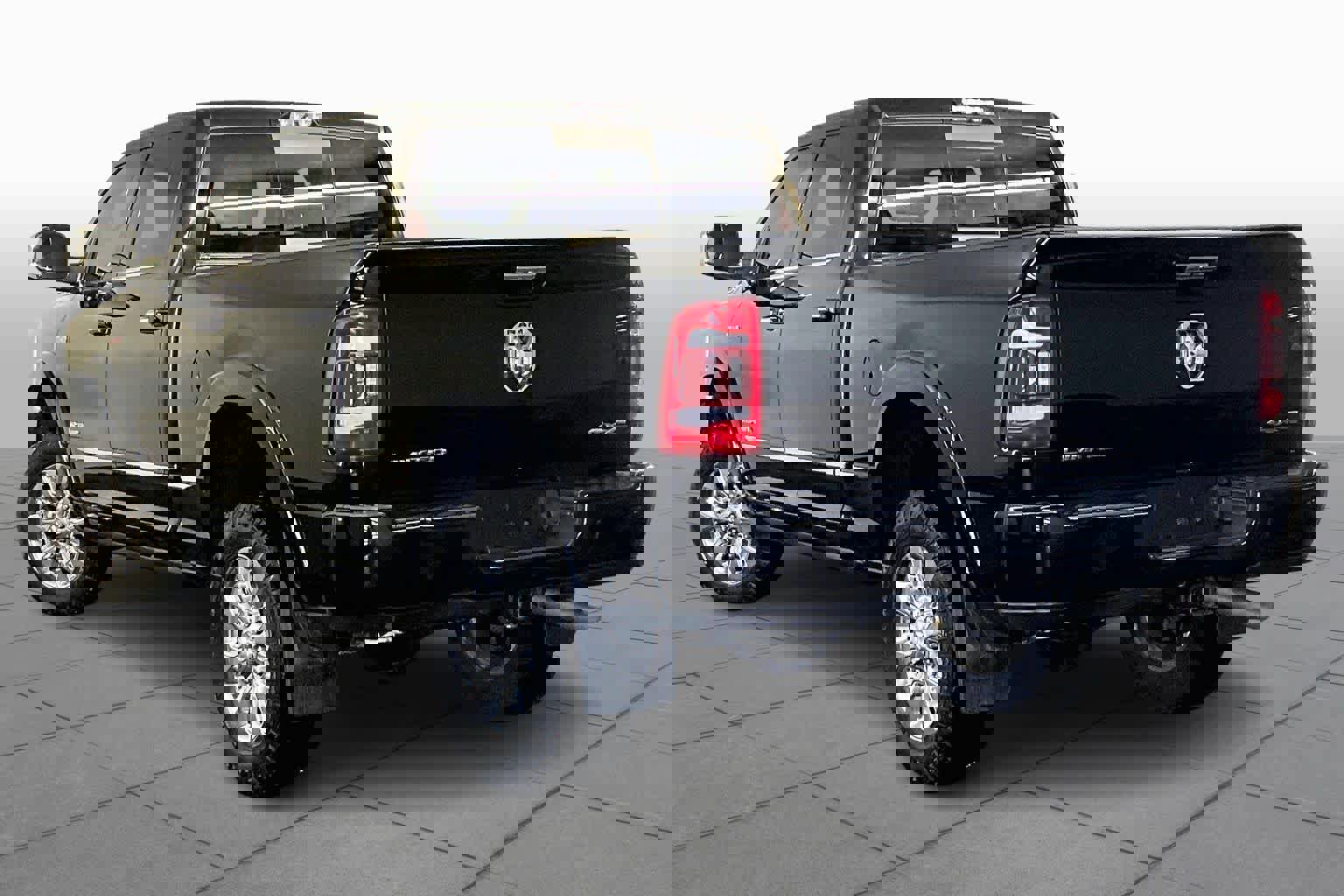 Used 2019 RAM 2500 Limited image 12