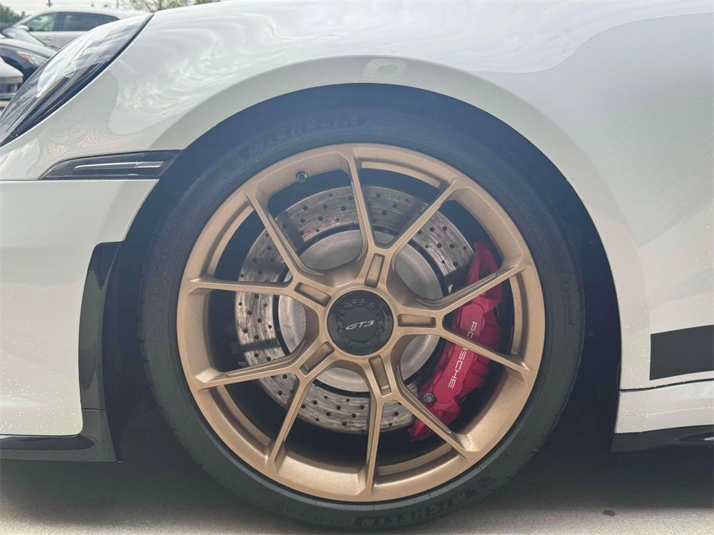 Used 2022 Porsche 911 GT3 image 12