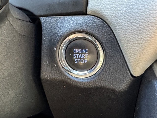 Used 2020 Toyota RAV4 XLE Premium image 24