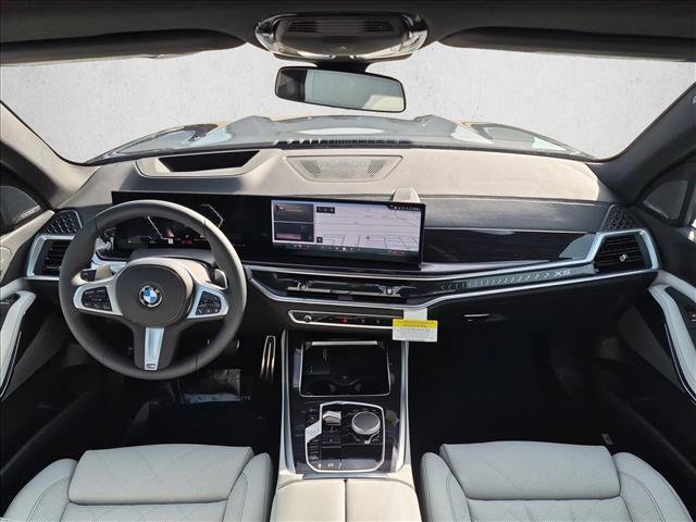 New 2026 BMW X5 xDrive40i w/ M Sport Package AWD/4WD image 15