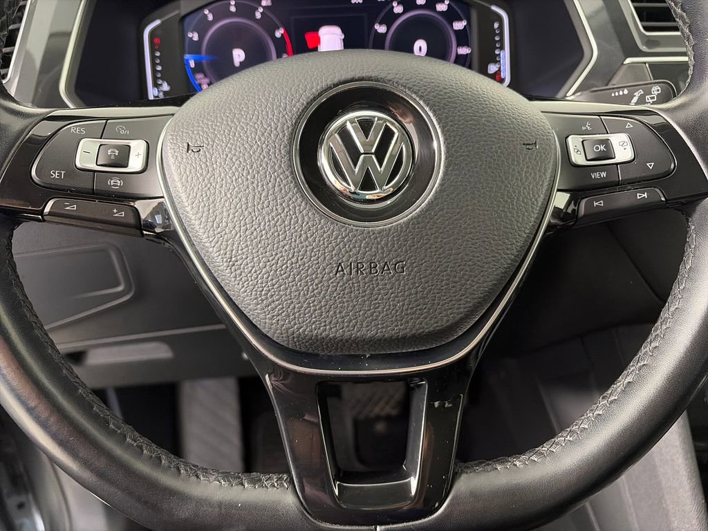 Used 2019 Volkswagen Tiguan SEL AWD/4WD image 16