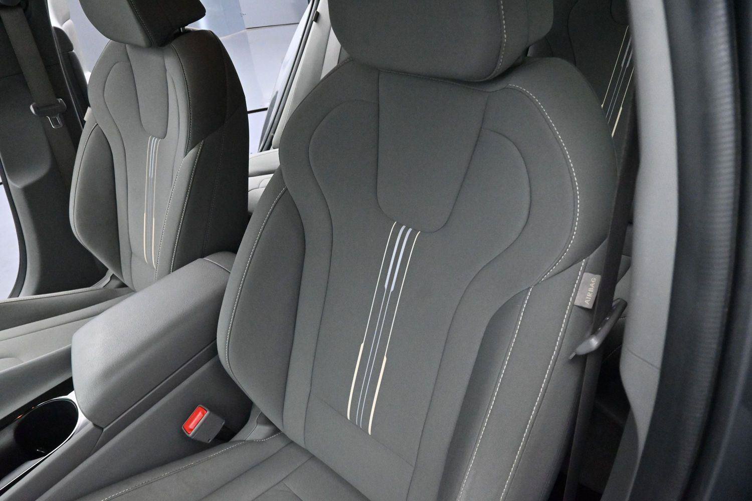 Used 2024 Hyundai Elantra SEL w/ Convenience Package FWD image 13