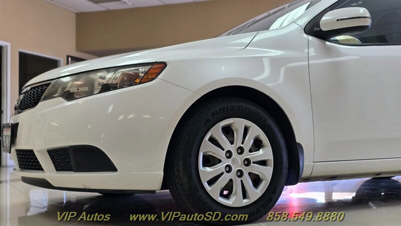 Used 2013 Kia Forte EX FWD image 26