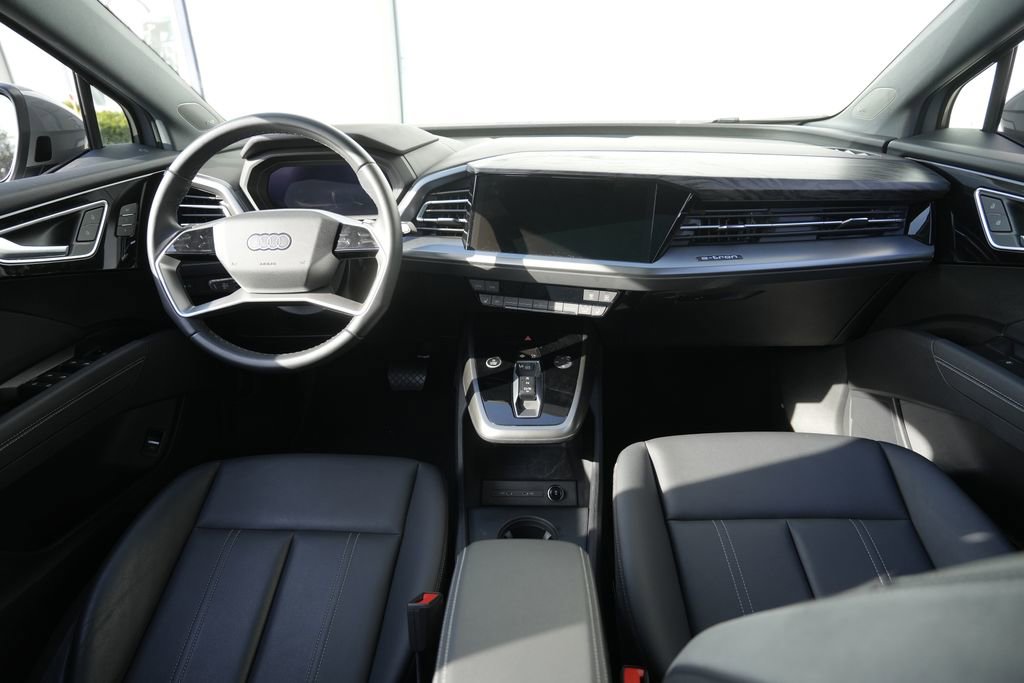 Used 2024 Audi Q4 e-tron Premium Plus w/ Premium Plus image 42