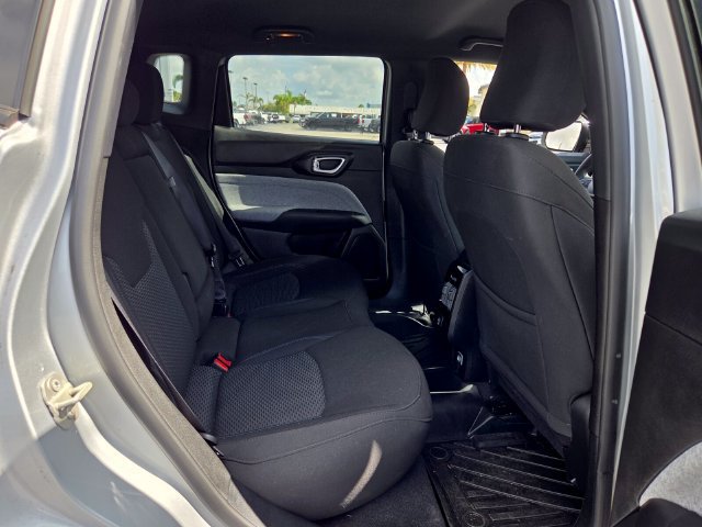 Used 2024 Jeep Compass Sport AWD/4WD image 14