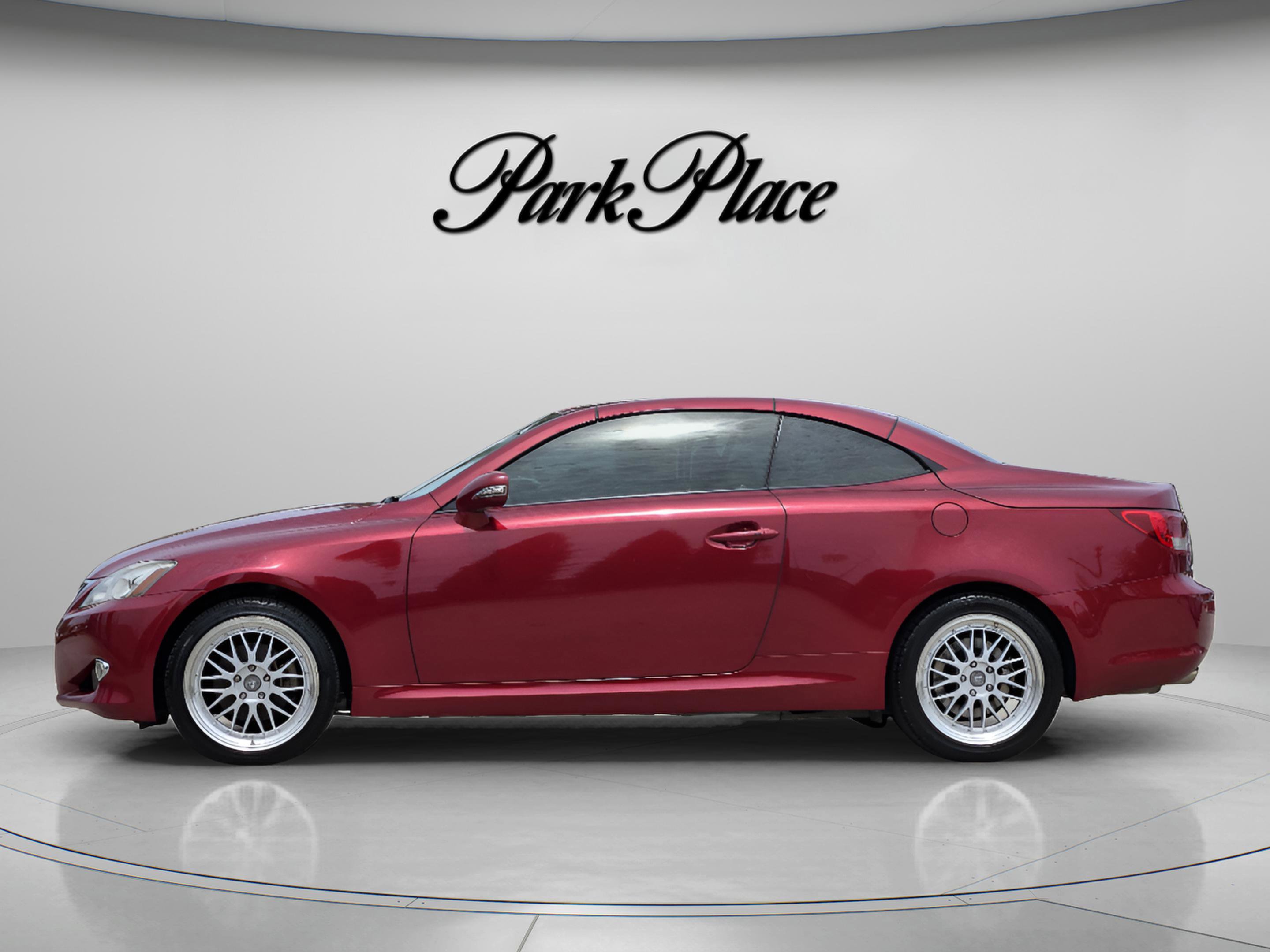 Used 2010 Lexus IS 250C RWD image 2