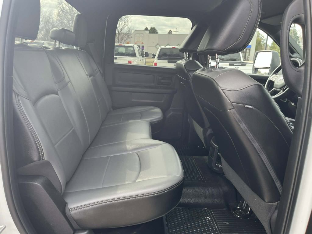 Used 2023 RAM 3500 Tradesman w/ Chrome Appearance Group image 25