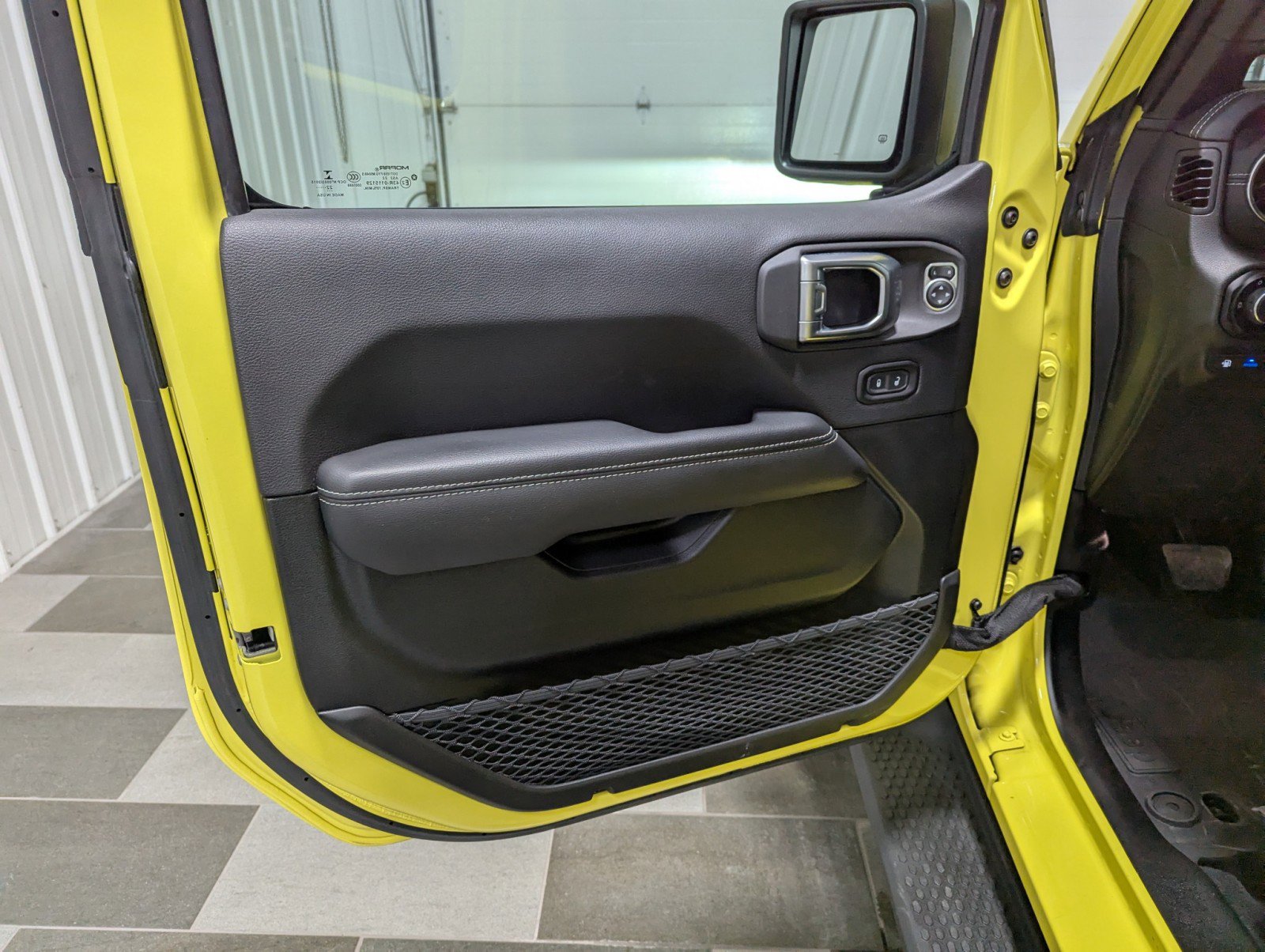 Used 2023 Jeep Wrangler Sahara w/ Cold Weather Group image 12