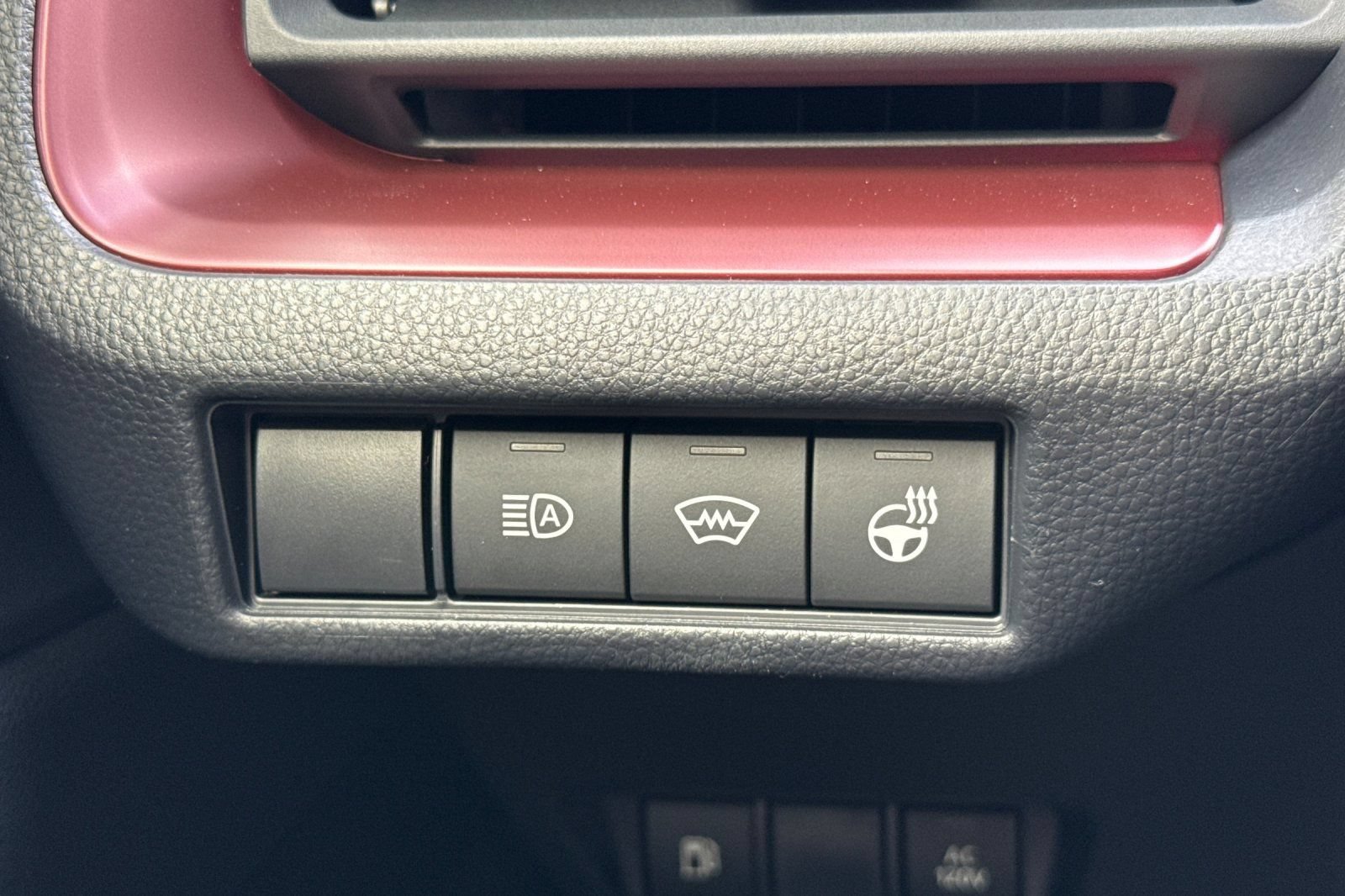 New 2026 Toyota Prius Plug-In Hybrid FWD image 27