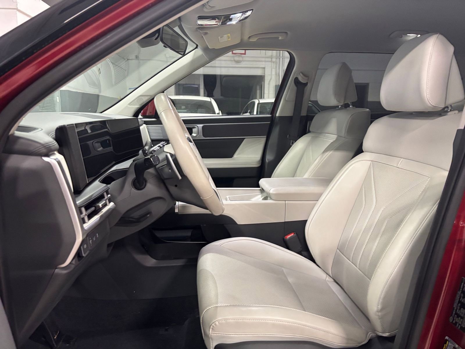 Used 2025 Hyundai Santa Fe SEL image 25