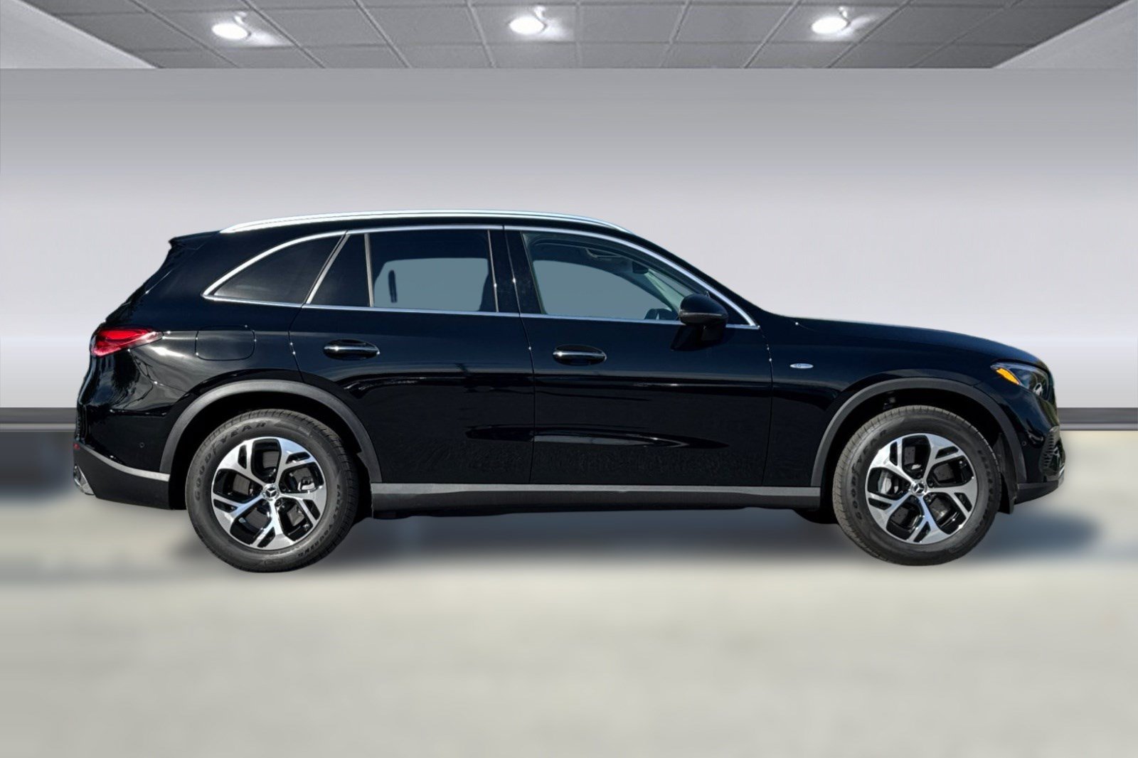 Certified 2025 Mercedes-Benz GLC 350e 4MATIC image 8