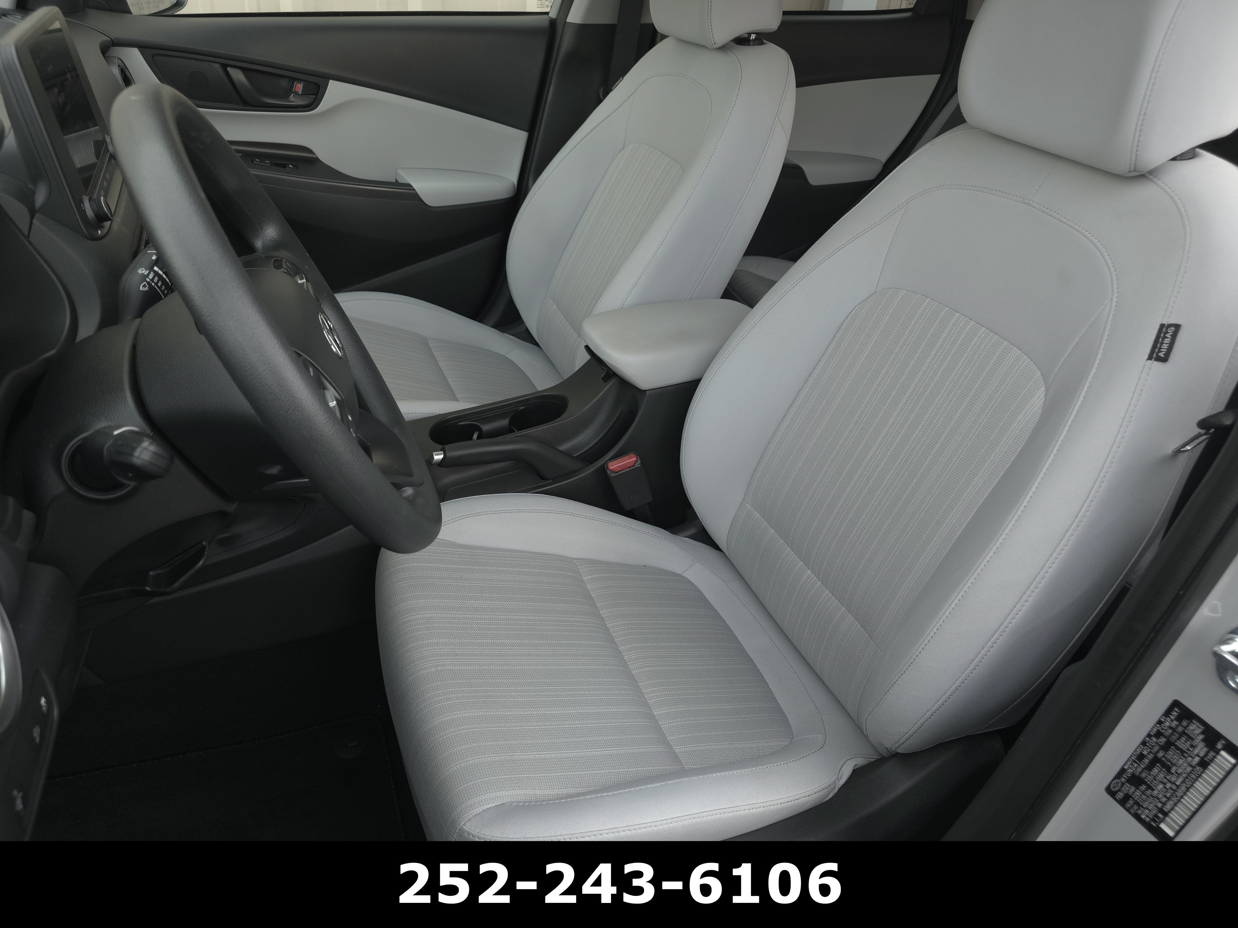 Used 2023 Hyundai Kona SEL AWD/4WD image 10