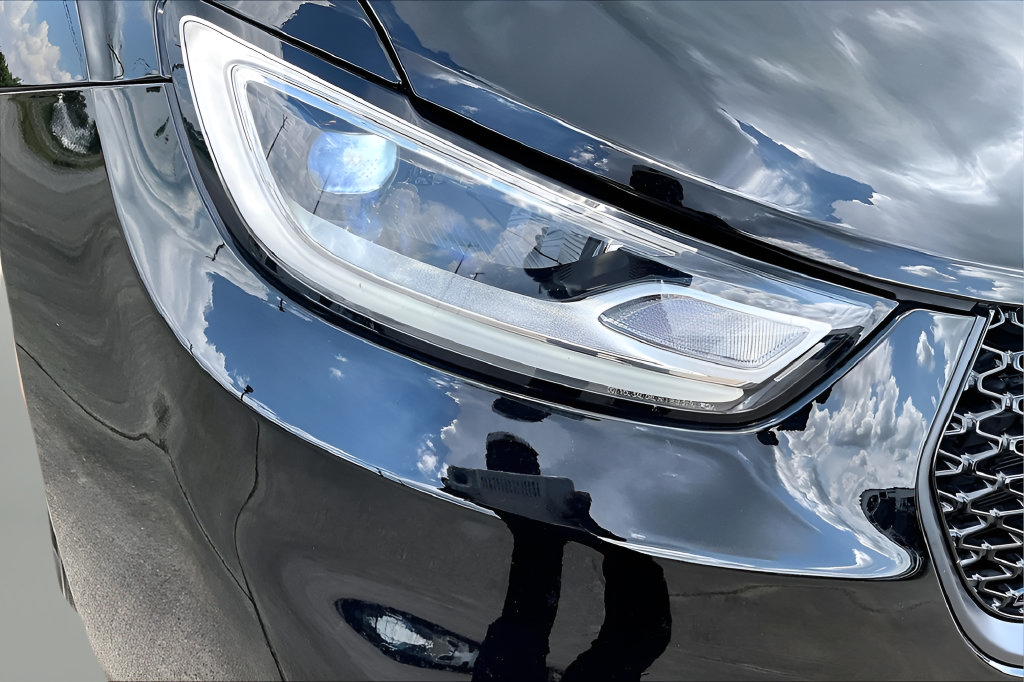 New 2025 Chrysler Pacifica Premium FWD image 19