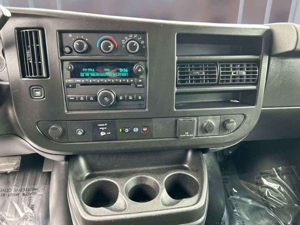 Used 2021 Chevrolet Express 2500 w/ Communications Package RWD image 20