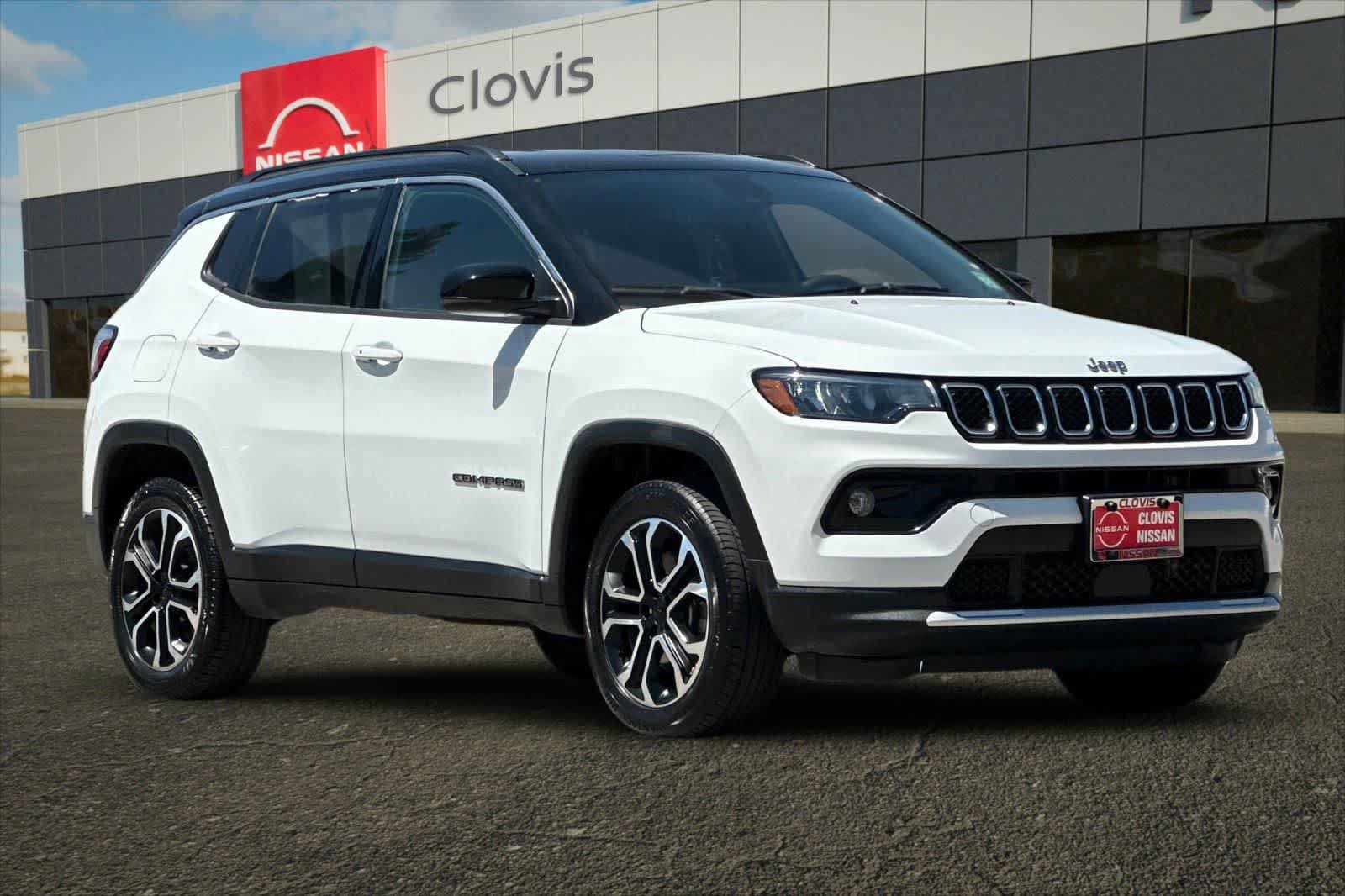Used 2024 Jeep Compass Limited AWD/4WD image 10