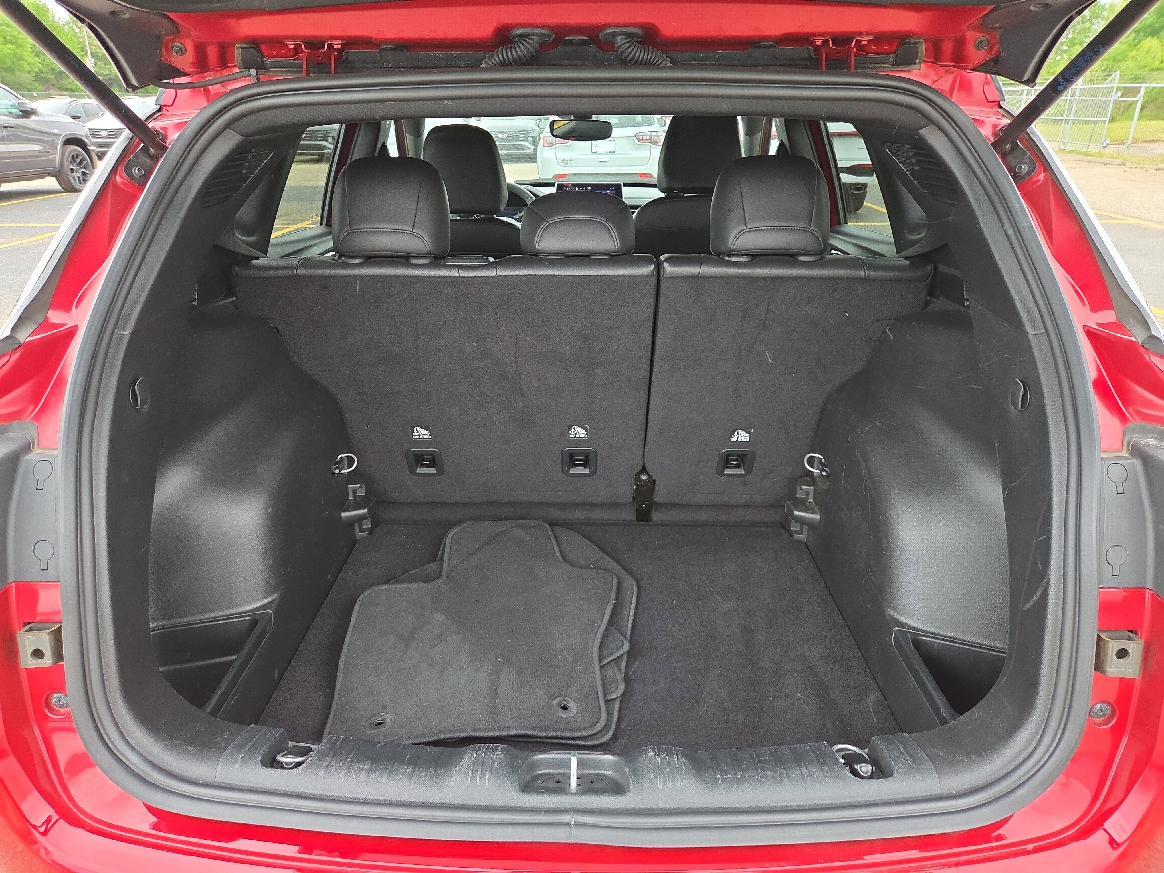 Used 2025 Jeep Compass Limited AWD/4WD image 9