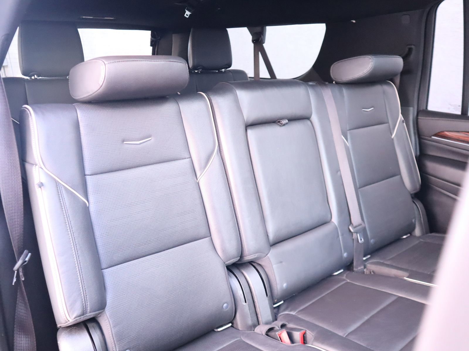 Used 2021 Cadillac Escalade ESV Premium Luxury w/ Driver Assist Tech Package AWD/4WD image 55