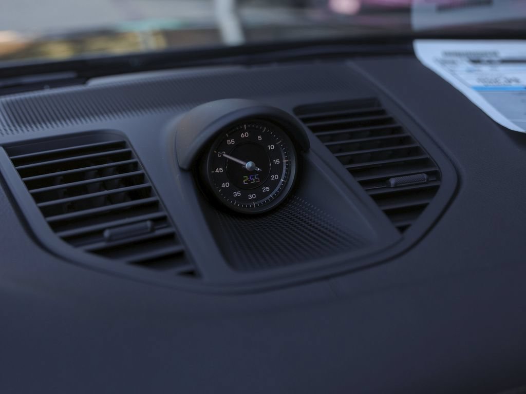 New 2026 Porsche Panamera 4 AWD/4WD image 23