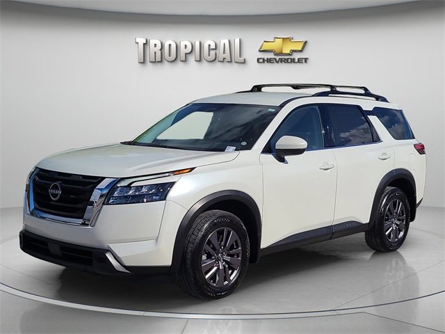 Used 2023 Nissan Pathfinder SV