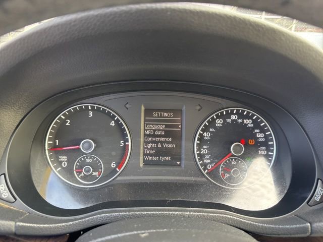 Used 2014 Volkswagen Passat TDI SEL Premium image 20