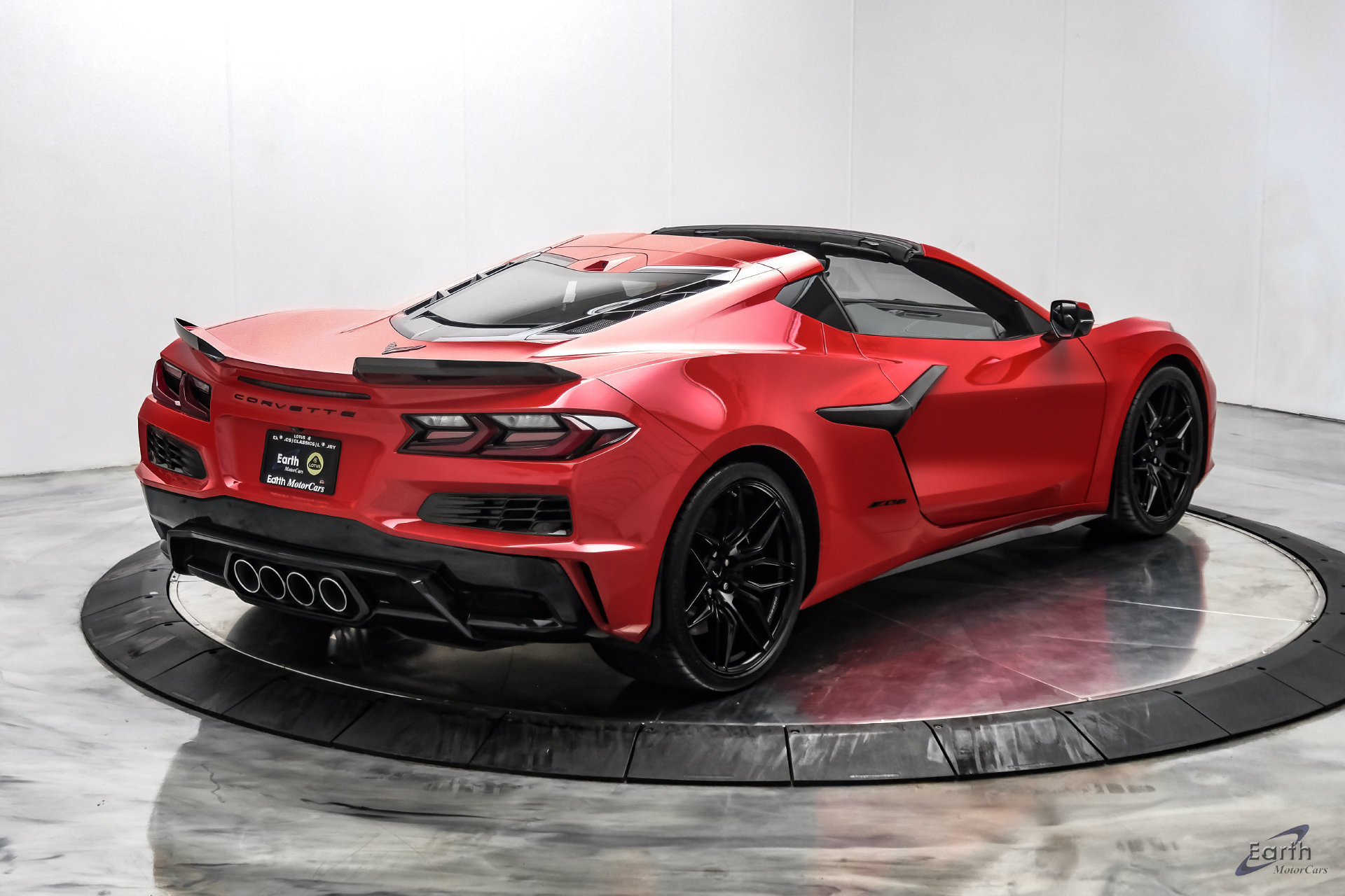 Used 2024 Chevrolet Corvette Z06 RWD image 24