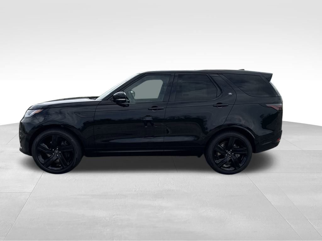 New 2025 Land Rover Discovery Dynamic SE image 2