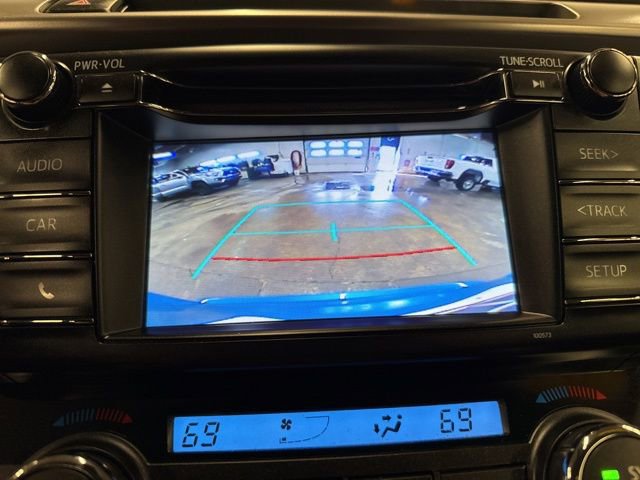 Used 2018 Toyota RAV4 LE AWD/4WD image 15
