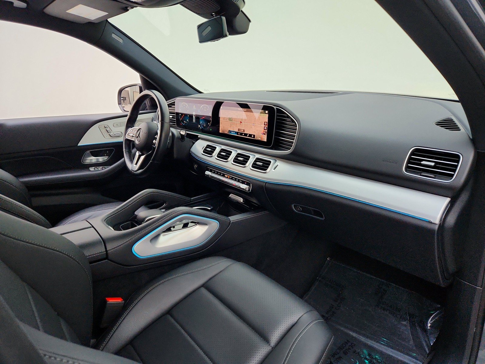 Certified 2022 Mercedes-Benz GLE 350 4MATIC w/ Premium Package image 29